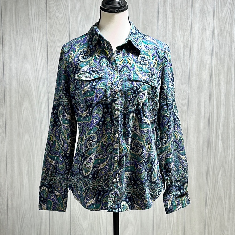 Croft & Barrow women’s long sleeve button down shirt size small paisley print